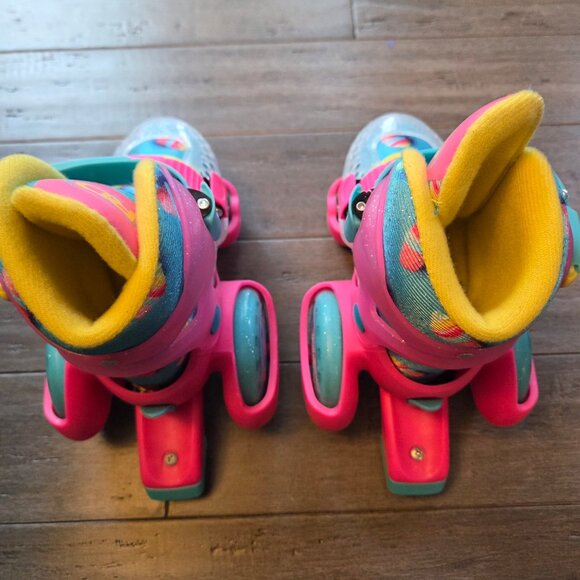 Adjustable size Beginner Roller Skates - Picture 5 of 5